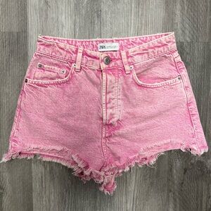 Zara High Waisted Pink Jean Shorts. Size 4. Great Condition